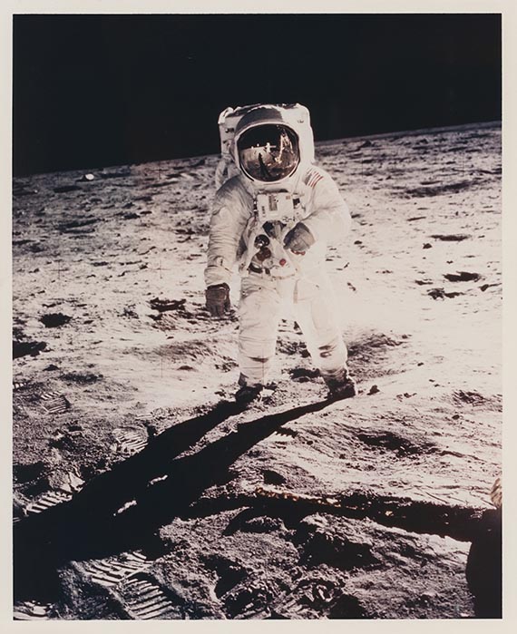 Neil Armstrong (Apollo 11) - 141: Cover of LIFE and NATIONAL GEOGRAPHIC: Buzz Aldrin